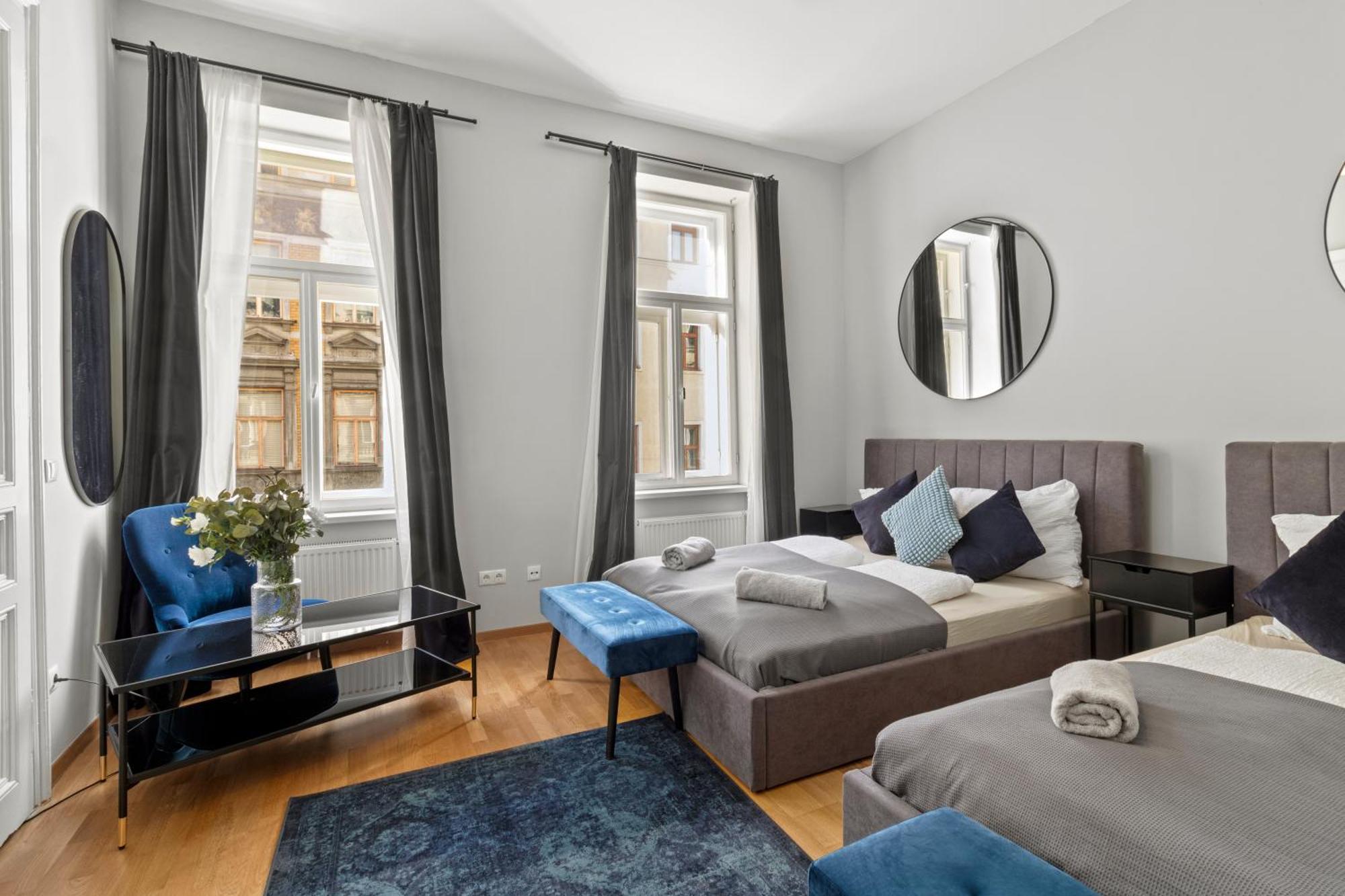 Three Bedrooms - 69 M² - 4 Min To U4 Metro Station Apartment Wien